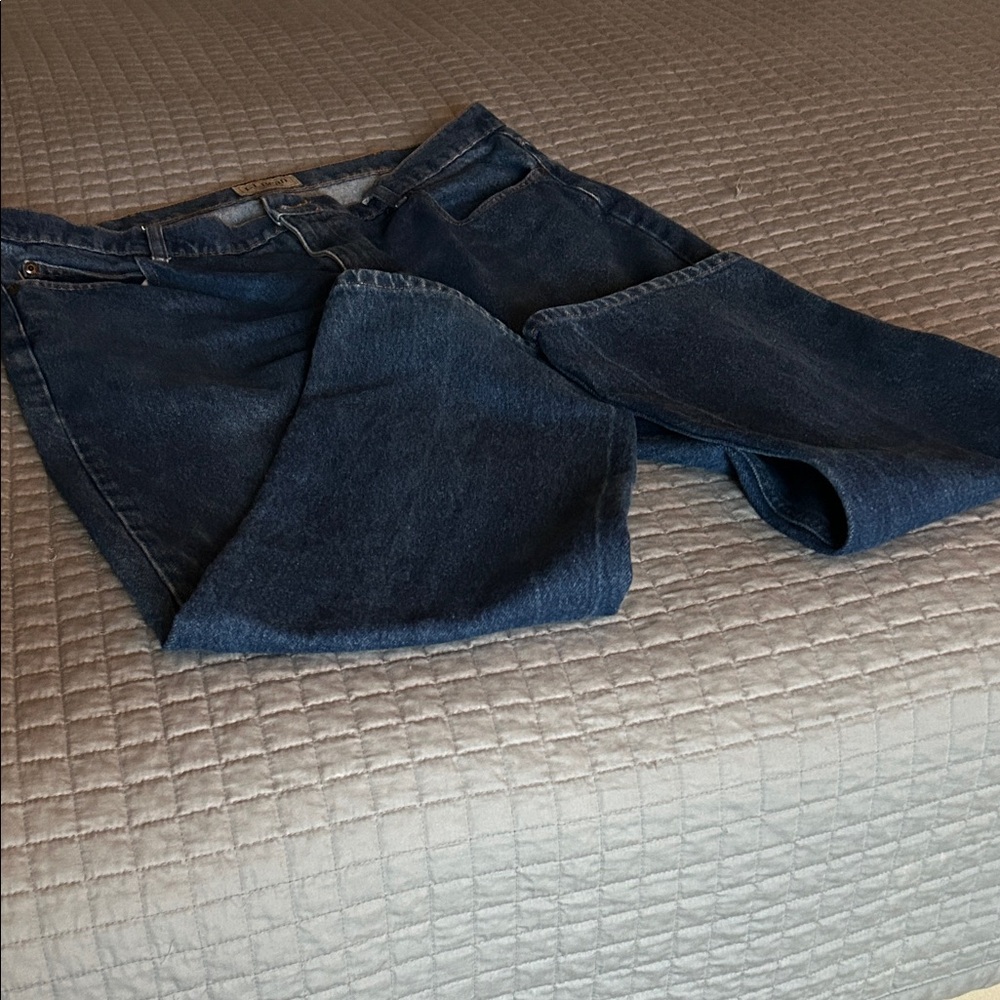 L.L. Bean Men's Dark Wash Straight Jeans - Picture 2 of 4